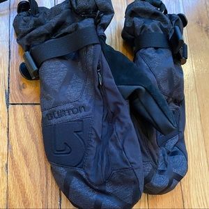Burton GORE-TEX ski or snowboard mittens